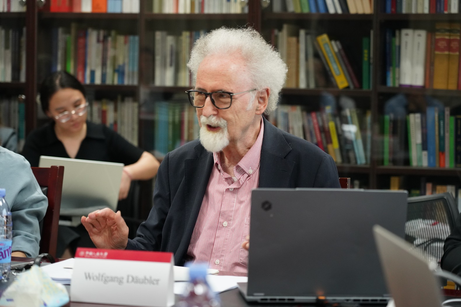 Wolfgang Däubler�������㱨